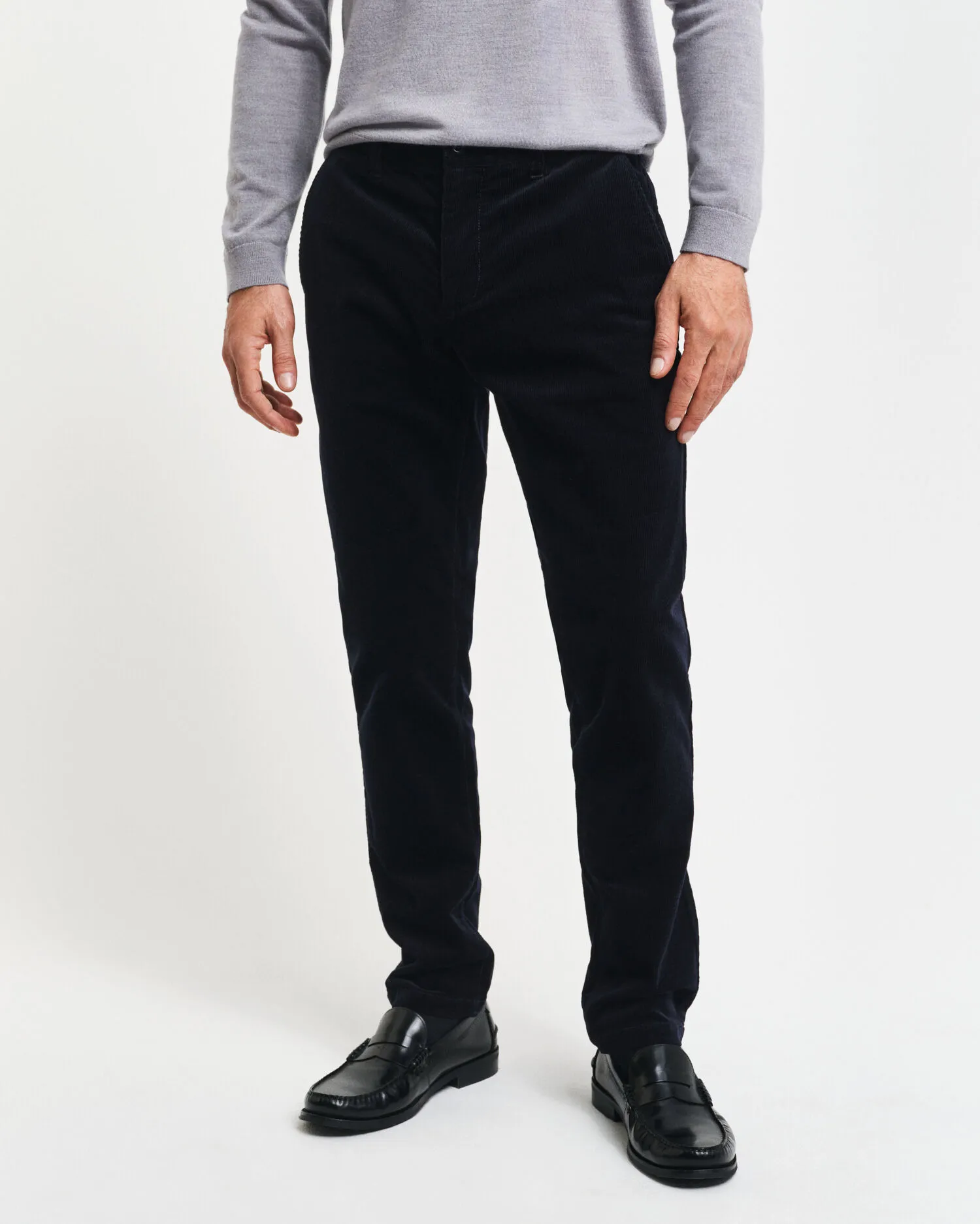 Pantaloni chino in velluto a coste slim fit    